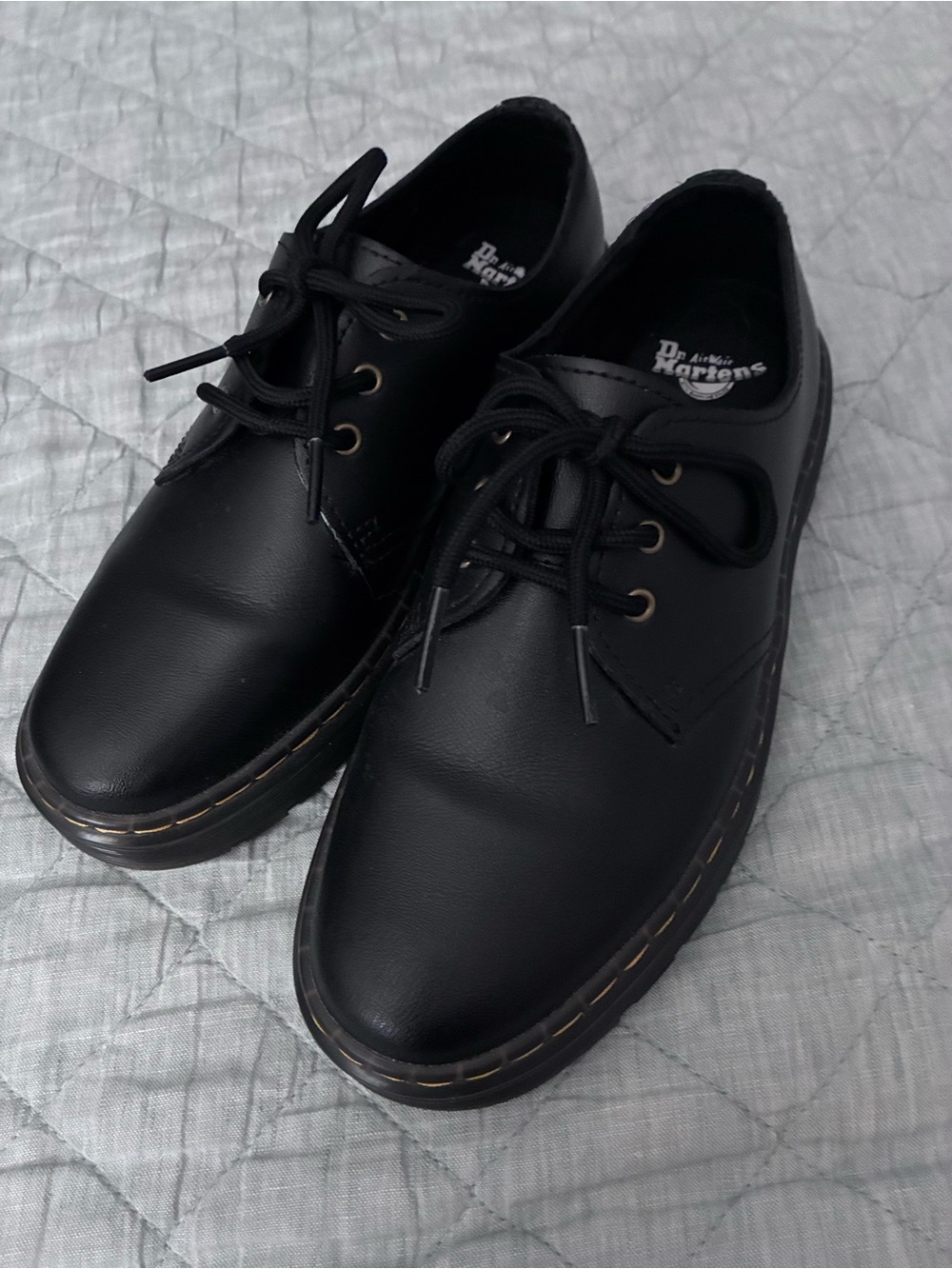 Dr. Martens Zavalalo woman’s Size 7 US
